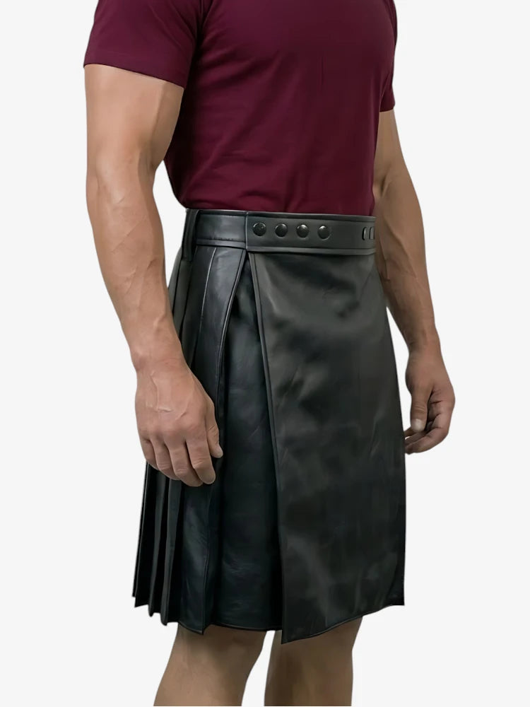 Kilt en cuir noir plissé sur mesure