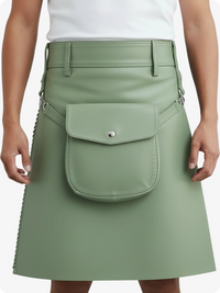 Kilt en cuir plissé vert clair avec passants de ceinture et sangles latérales