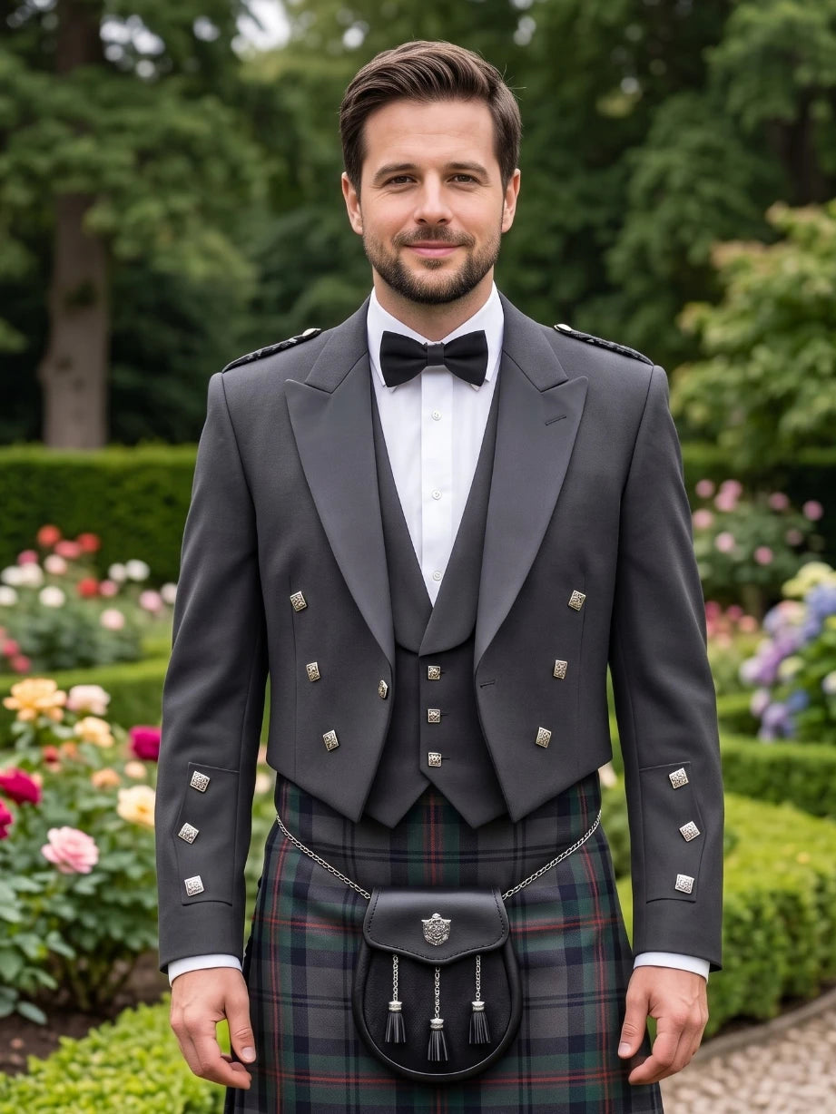 Veste Kilt Prince Charlie Grise avec Revers en Satin et Boutons Carrés Argent