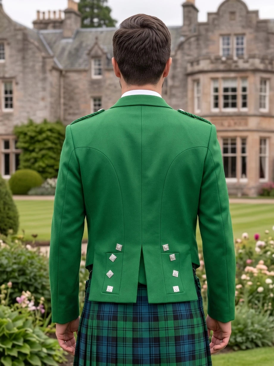 Veste Kilt Prince Charlie Vert Kelly avec Revers en Satin et Boutons Carrés Argent