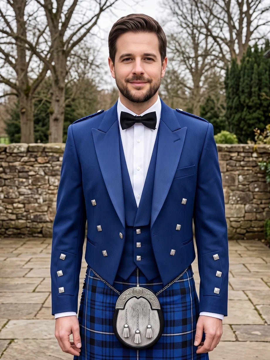 Veste Kilt Prince Charlie Bleu Royal avec Revers en Satin et Boutons Carrés Argentés
