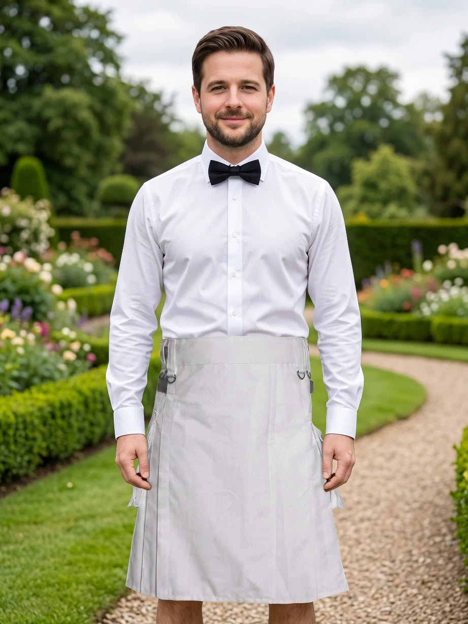 Kilt utilitaire blanc sur mesure avec sangles en cuir